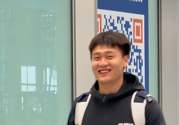 pg游戏官网登录入口-男篮回国！赵睿廖三宁超开心，赵继伟竖大拇指，张镇麟李弘权畅谈|世预赛|比赛|全明星_新浪体育_新浪新闻